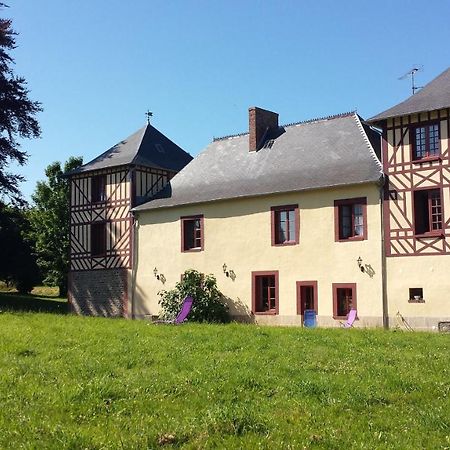 Le Manoir Des Arts Bed & Breakfast Saint-Samson-de-Bonfossé Eksteriør bilde