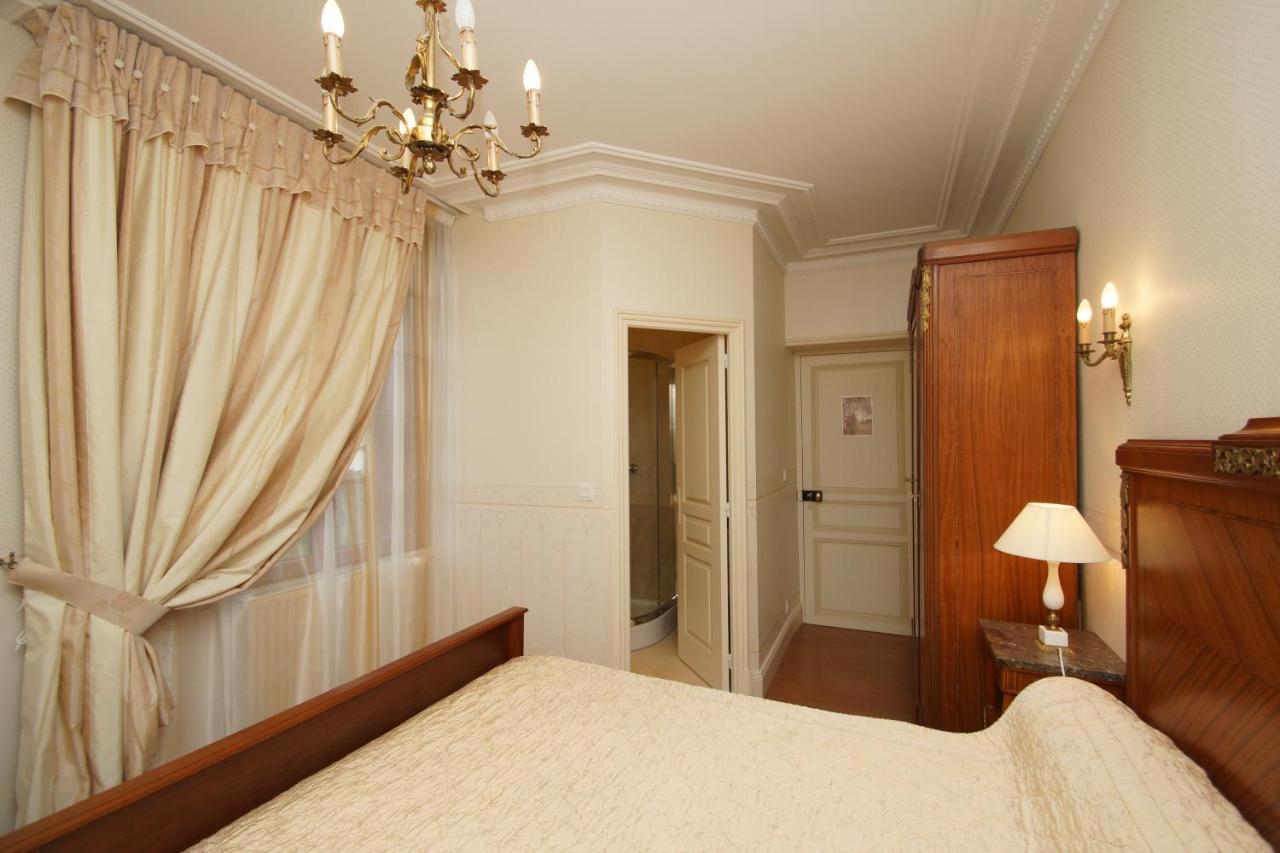Le Manoir Des Arts Bed & Breakfast Saint-Samson-de-Bonfossé Eksteriør bilde